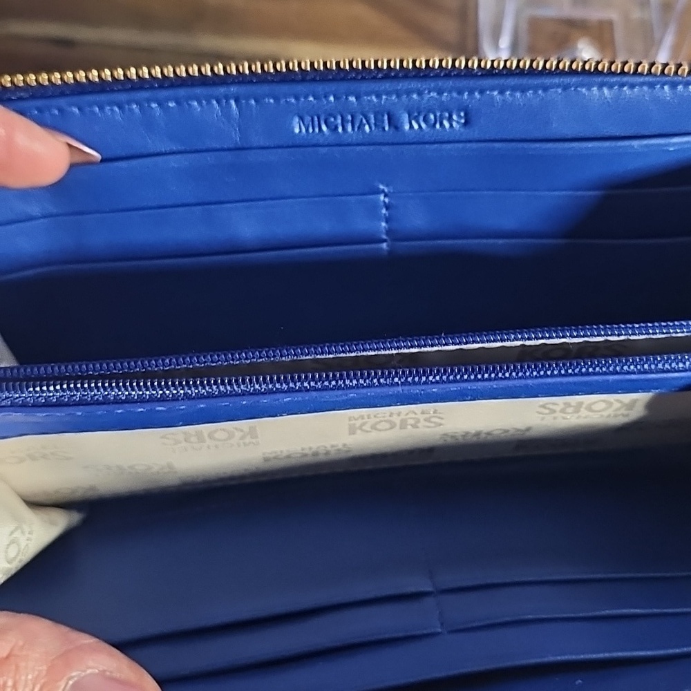 Michael Kors Blue Quilted Wallet - Picture 6 of 8
